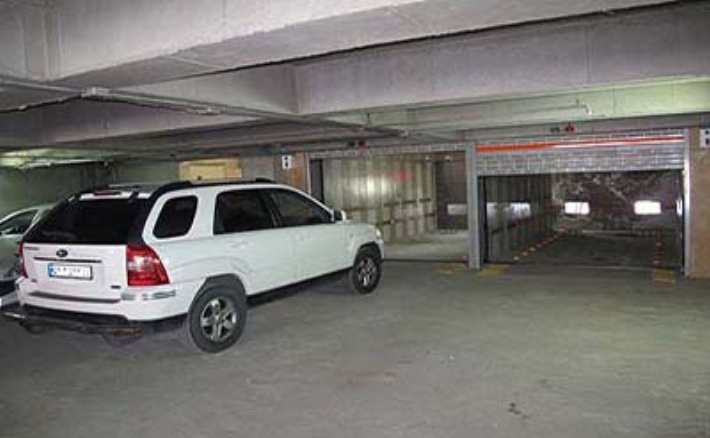 آسانسور خودروبر لیفتراکی با کابین