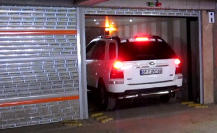 پارکینگ نیمه مکانیزه مجتمع تجاری چچلاس